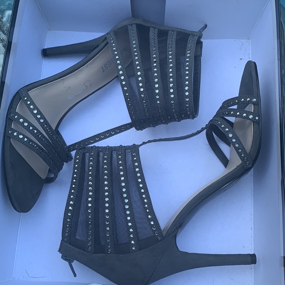 Rarely worn Women’s Nine West high heels - Picture 8 of 12